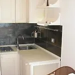 Roko House מלון 3*
