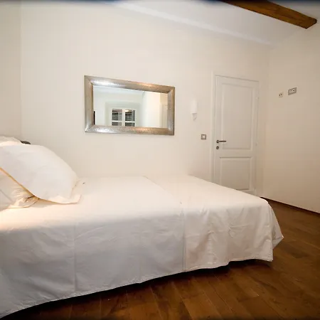 Roko House 3*