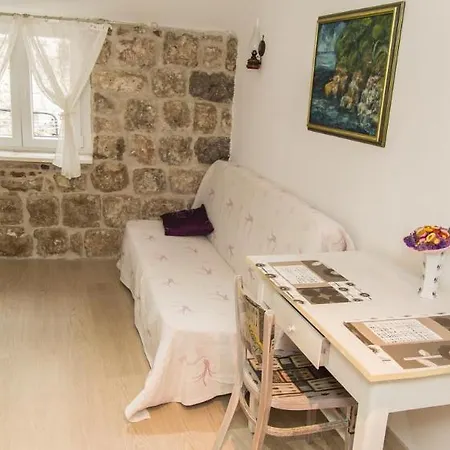 Roko House 3*