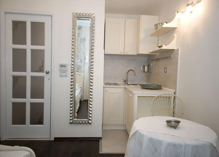 Roko House Отель 3*