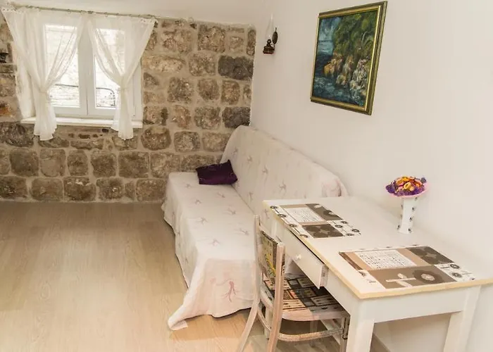 Roko House 3*